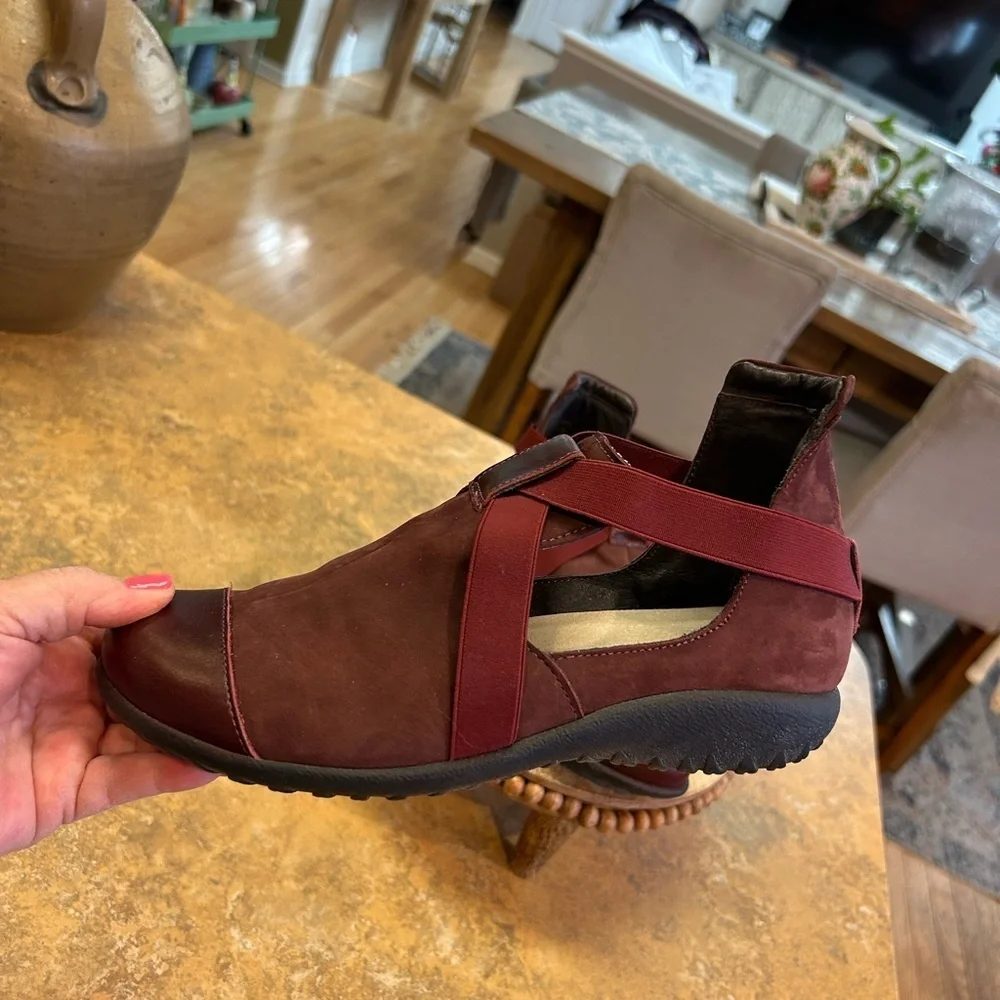 Naot Rakua Bordeaux Leather/Violet Nubuck